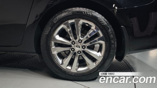 Kia Canival 2017 — photo 7