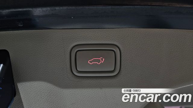 Kia Canival 2017 — photo 27