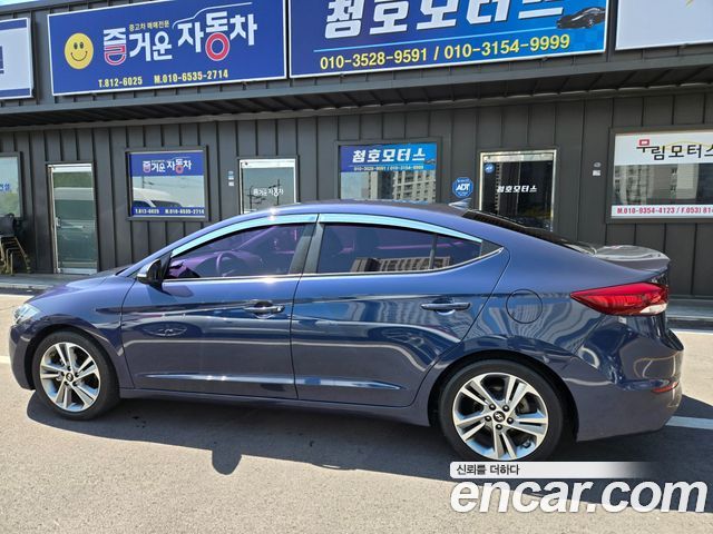 Hyundai AVANTE 2017 — photo 3