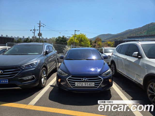 Hyundai AVANTE 2017 — photo 19