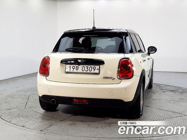 Mini Cooper 2016 — photo 3