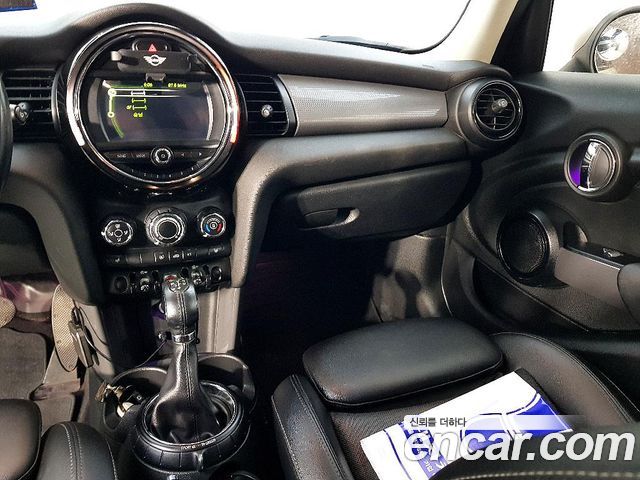 Mini Cooper 2016 — photo 10