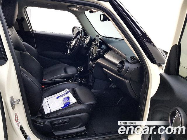 Mini Cooper 2016 — photo 15