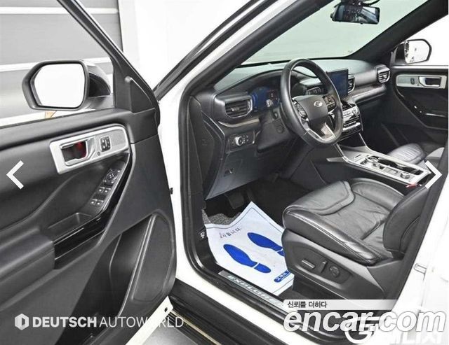 Ford Explorer 2021 — photo 10