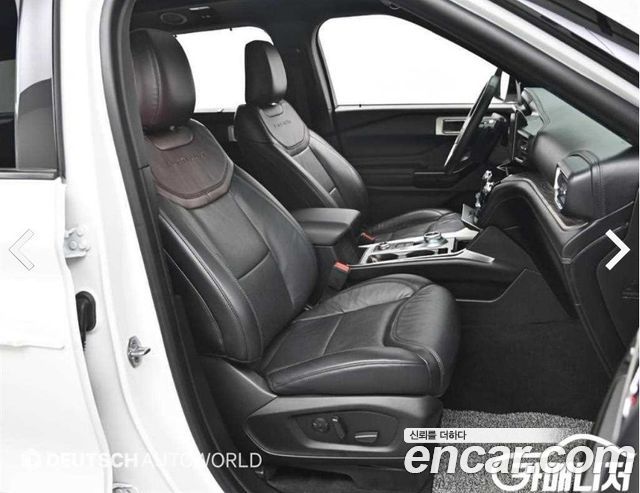 Ford Explorer 2021 — photo 16