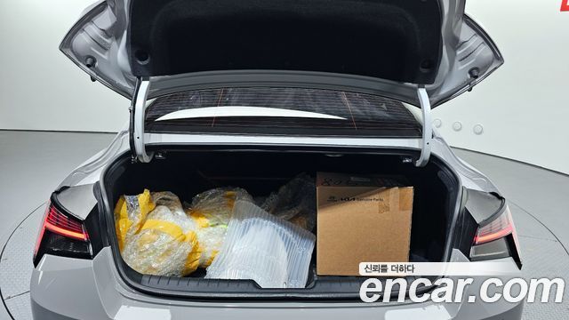 Hyundai AVANTE 2022 — photo 24