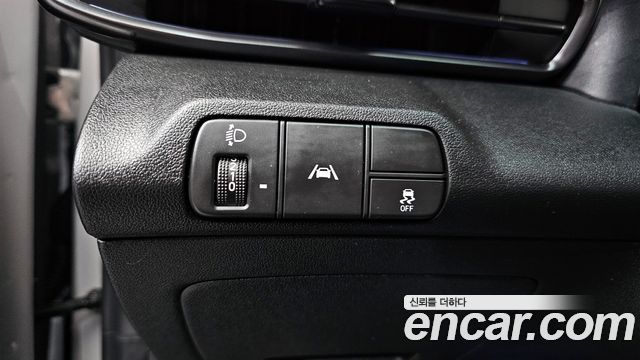 Hyundai AVANTE 2022 — photo 26