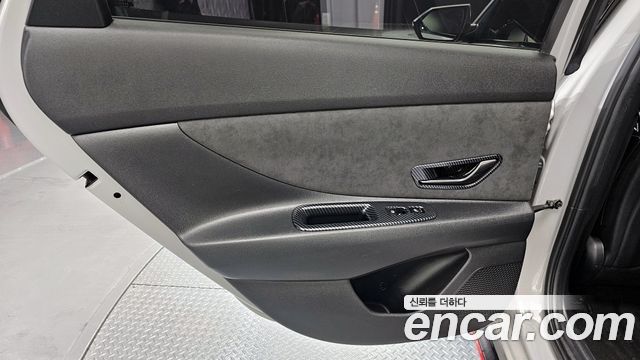 Hyundai AVANTE 2022 — photo 15