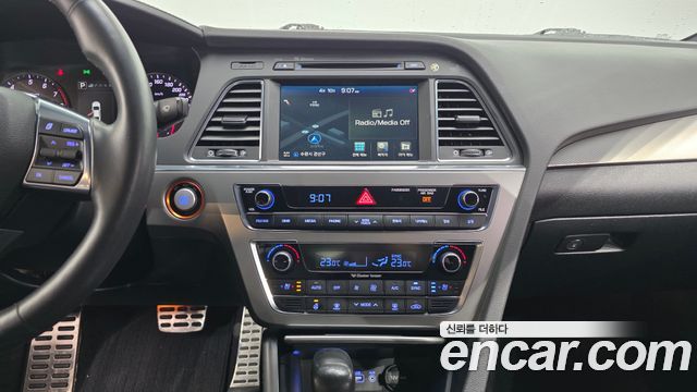 Hyundai Sonata 2016 — photo 14