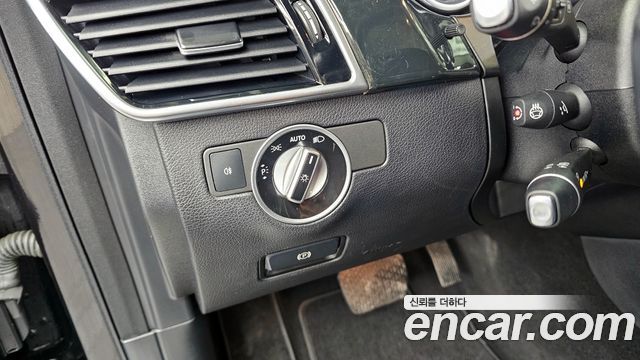 Mercedes-Benz GLE-Class 2017 — photo 16