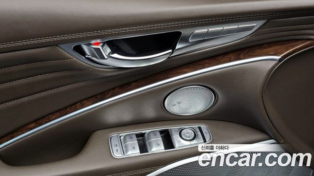 Kia K9 2019 — photo 27