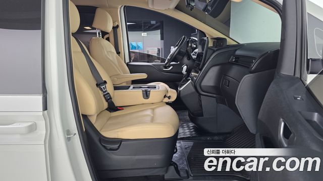 Hyundai Staria 2022 — photo 17