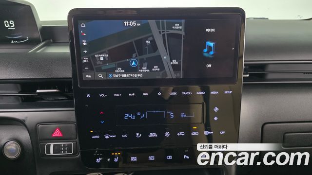 Hyundai Staria 2022 — photo 20