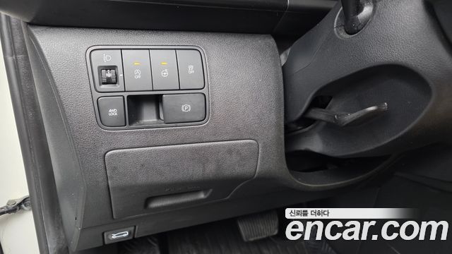 Hyundai Staria 2022 — photo 27