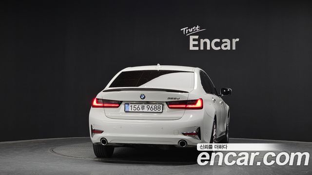 BMW 3-Series 2020 — photo 4