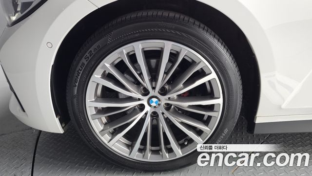 BMW 3-Series 2020 — photo 5