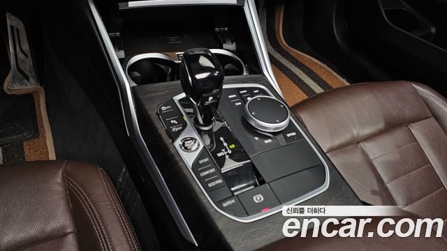 BMW 3-Series 2020 — photo 9