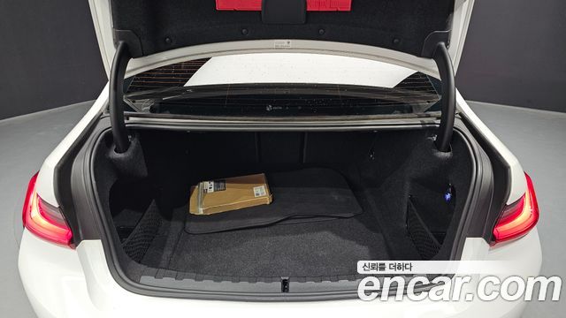 BMW 3-Series 2020 — photo 20