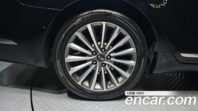 Kia K7 2017 — photo 5