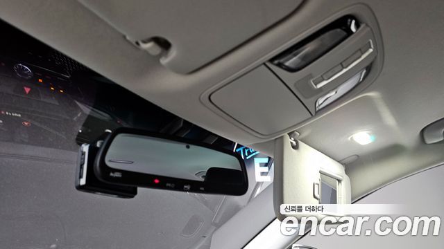 Kia K7 2017 — photo 20