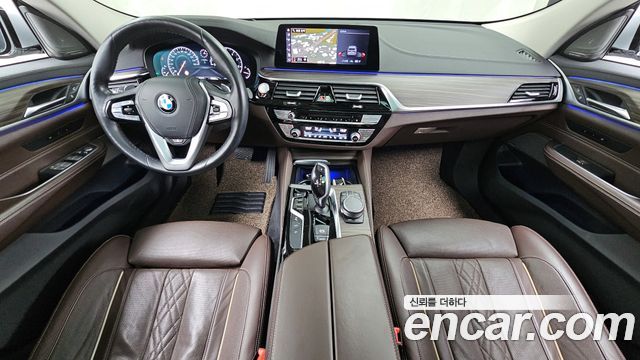 BMW Gran Turismo 2019 — photo 10