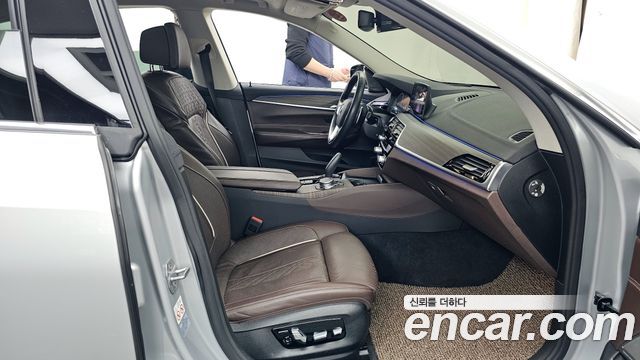 BMW Gran Turismo 2019 — photo 17