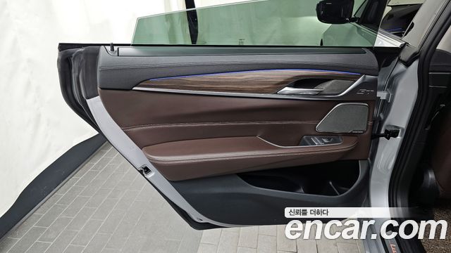 BMW Gran Turismo 2019 — photo 15