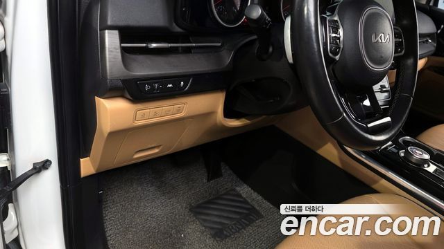Kia Canival 2023 — photo 23