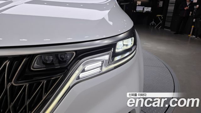 Kia Canival 2023 — photo 8