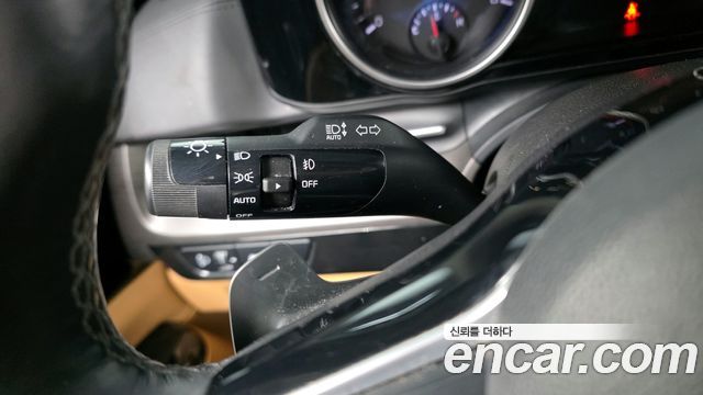 Kia Canival 2023 — photo 29