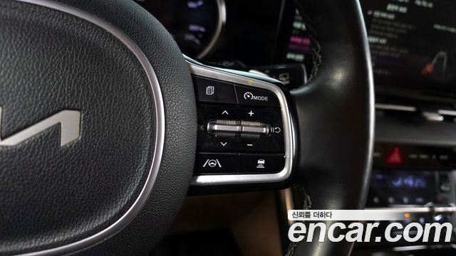 Kia Canival 2023 — photo 31