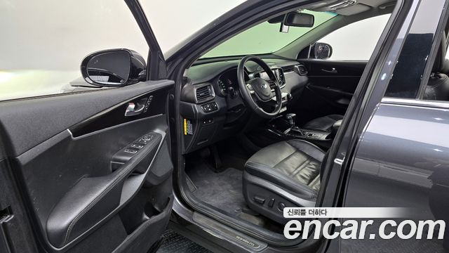 Kia Sorento 2018 — photo 13