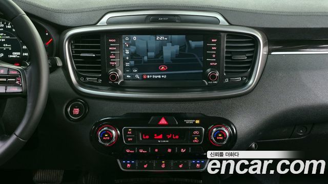 Kia Sorento 2018 — photo 23