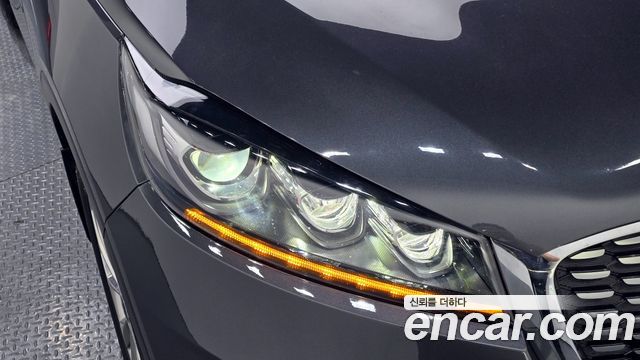 Kia Sorento 2018 — photo 8