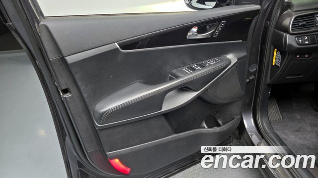 Kia Sorento 2018 — photo 14
