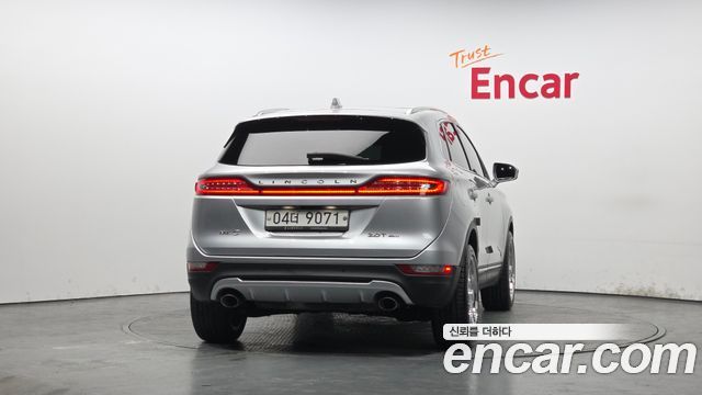 Lincoln MKC 2018 — photo 4