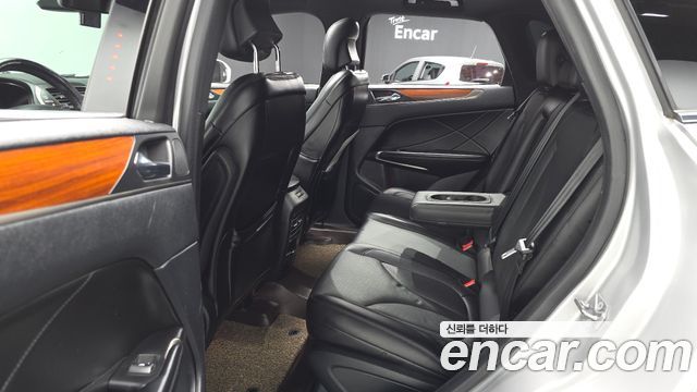 Lincoln MKC 2018 — photo 18