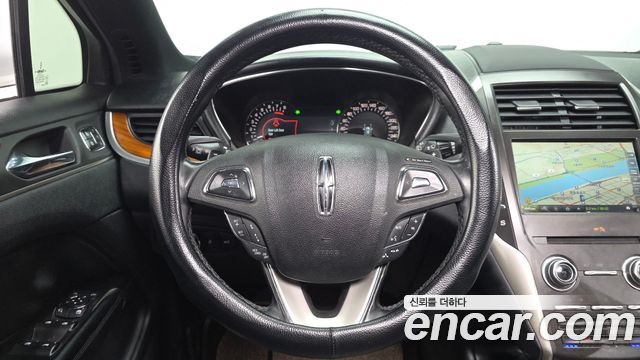 Lincoln MKC 2018 — photo 19