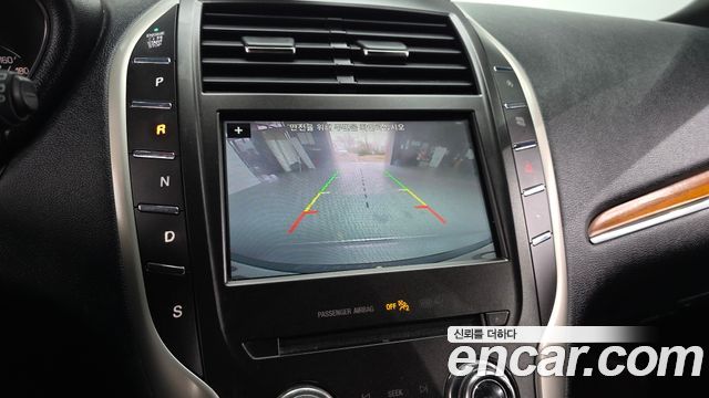 Lincoln MKC 2018 — photo 21