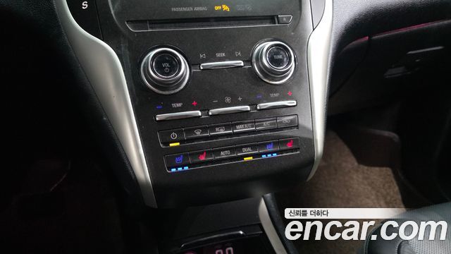Lincoln MKC 2018 — photo 22