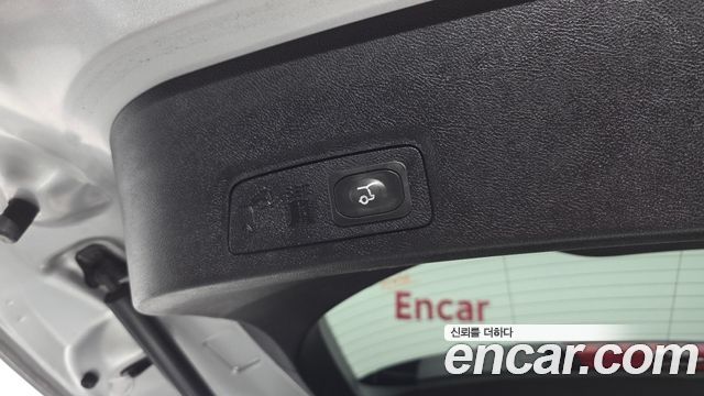 Lincoln MKC 2018 — photo 31
