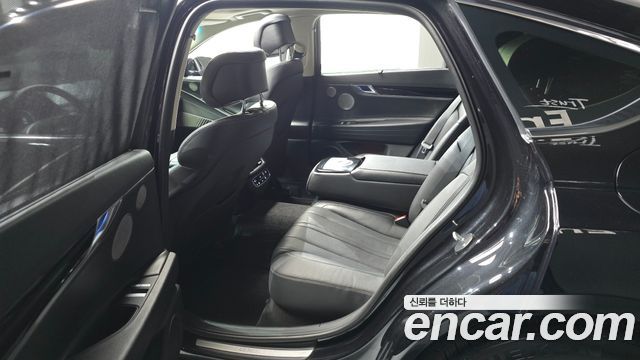 Genesis G80 2022 — photo 17
