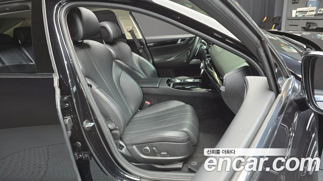 Genesis G80 2022 — photo 18