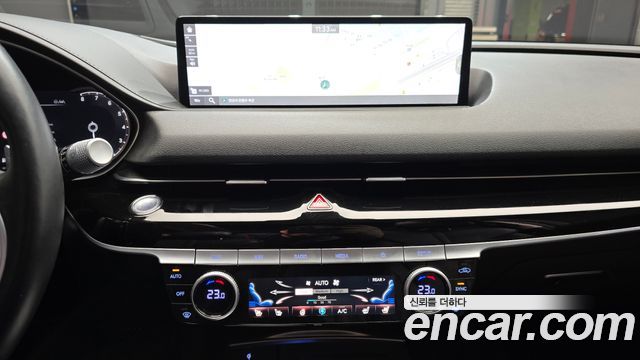 Genesis G80 2022 — photo 20