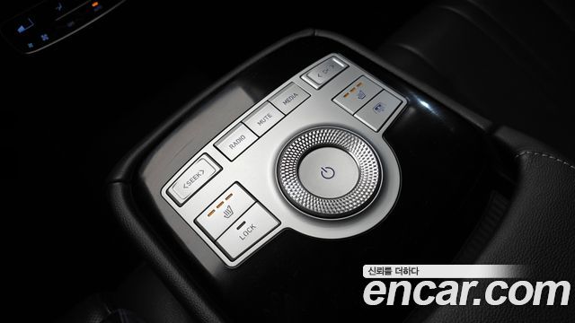 Genesis G80 2022 — photo 23