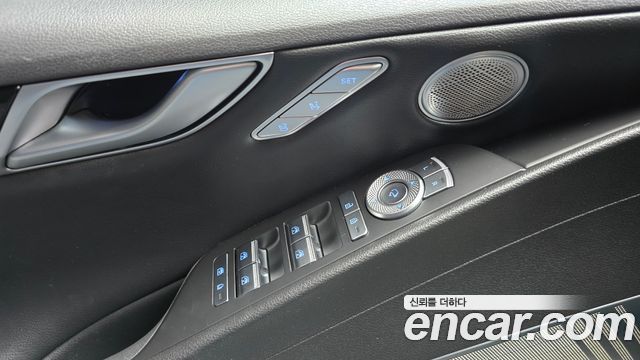 Genesis G80 2022 — photo 27