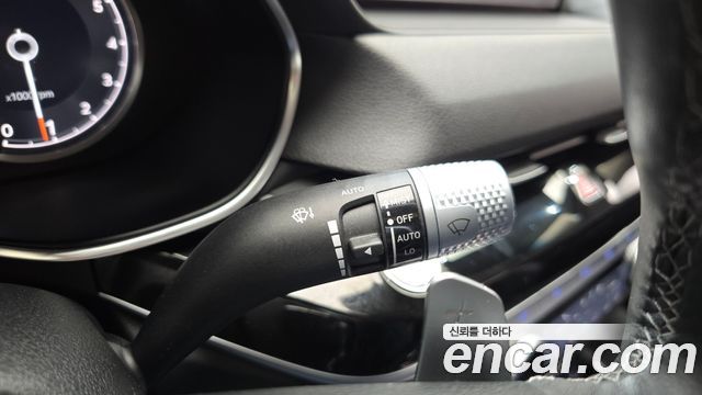Genesis G80 2022 — photo 28
