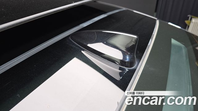 Genesis G80 2022 — photo 29