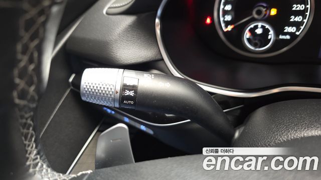 Genesis G80 2022 — photo 30