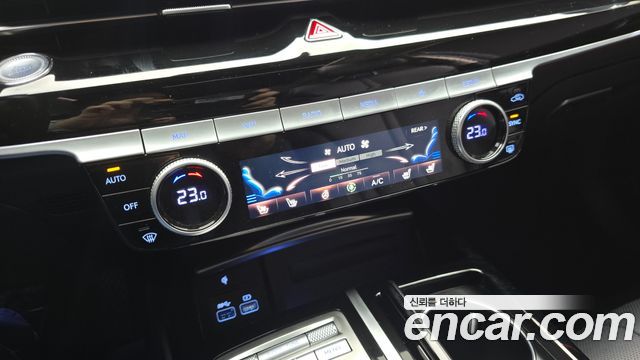Genesis G80 2022 — photo 32
